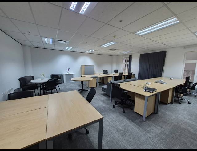 80M² OFFICE TO LET IN SANDTON CENTRAL
